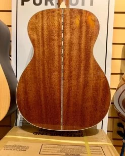 Fender PO-220E All Solid Orchestra Acoustic In Natural, Hardshell Case -musical instrument 09703503211