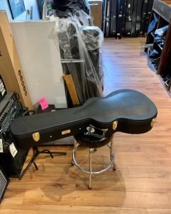 Fender PO-220E All Solid Orchestra Acoustic In Natural, Hardshell Case -musical instrument 09703503216