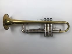 Used Yamaha/Bach Hybrid Bb Trumpet (SN: 301656) -musical instrument BTKA 16357960362939658 56ac212b3e6f3d1918ee357be06f96 03986.1635796378