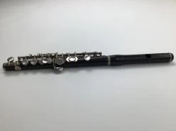Used Yamaha YPO-61 Piccolo [410] -musical instrument BTKA 16430366681917682 e8c5d1e9096e8cf0ec751afbb57fe0 71187.1643036852