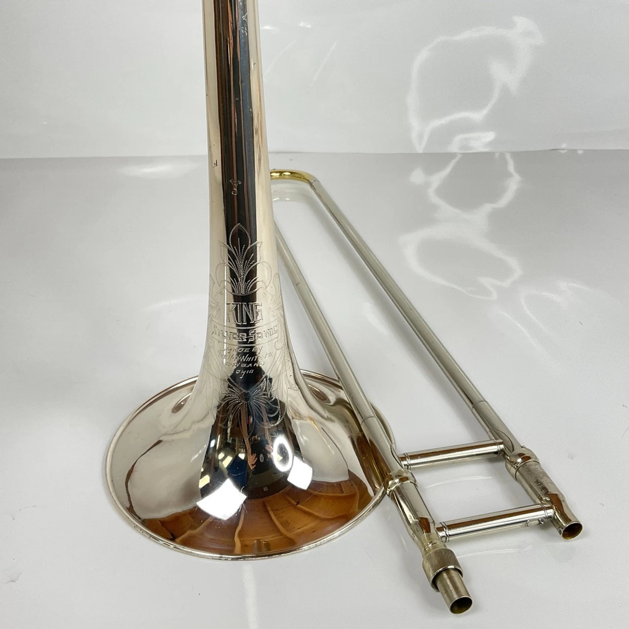 Used King 5B Silver Sonic Bb/F Tenor Trombone (SN: 386269) 2 Used King 5B Silver Sonic Bb/F Tenor Trombone (SN: 386269) - Image 2