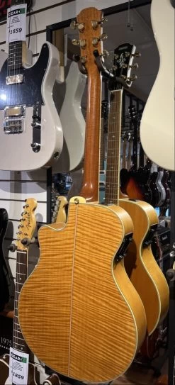 USED Yamaha 1997 APX-10A Honey Flame W/Case - CONSIGNMENT -musical instrument IMG 0999