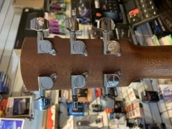 USED 2000 Larrivee L-02 Acoustic W/OHSC -musical instrument IMG 1629