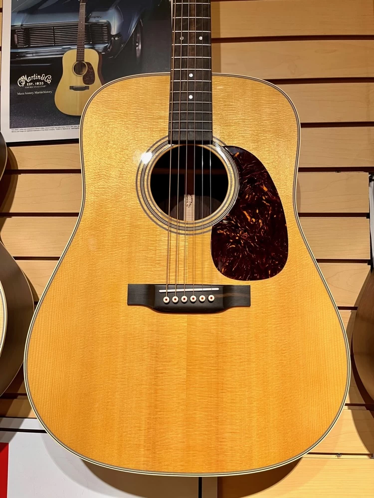 Martin D-28 Standard Acoustic 6 Martin D-28 Standard Acoustic - Image 6