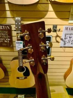 Martin 000-28 Modern Deluxe -musical instrument IMG 5754