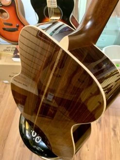 Martin 000-28 Modern Deluxe -musical instrument IMG 5756