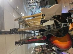 USED Gretsch G5120 Electromatic 2011, Made In Korea, Black 9 USED Gretsch G5120 Electromatic 2011, Made In Korea, Black -musical instrument IMG 5980