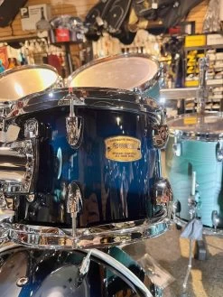 Yamaha SBX0F57 Stage Custom Birch 5 Pc 20" W/HW780 Hardware, Deep Blue Sunburst 12 Yamaha SBX0F57 Stage Custom Birch 5 Pc 20" W/HW780 Hardware, Deep Blue Sunburst -musical instrument IMG 6156