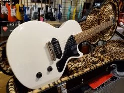 Epiphone Billie Joe Armstrong Les Paul Junior In Classic White -musical instrument Resized 20211123 173024