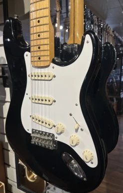USED 2001 Fender American Vintage Reissue '57 Strat In Black W/OHSC -musical instrument avri 3