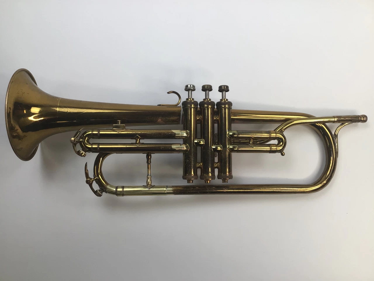 Used H.N. White King Bb Flugelhorn (SN: 186597) 1 Used H.N. White King Bb Flugelhorn (SN: 186597)