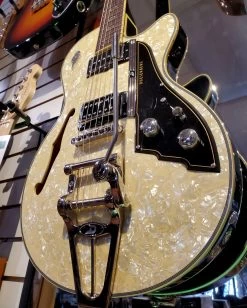 Duesenberg Starplayer TV Guitar In Cream Pearloid With Case -musical instrument perloidtv 2