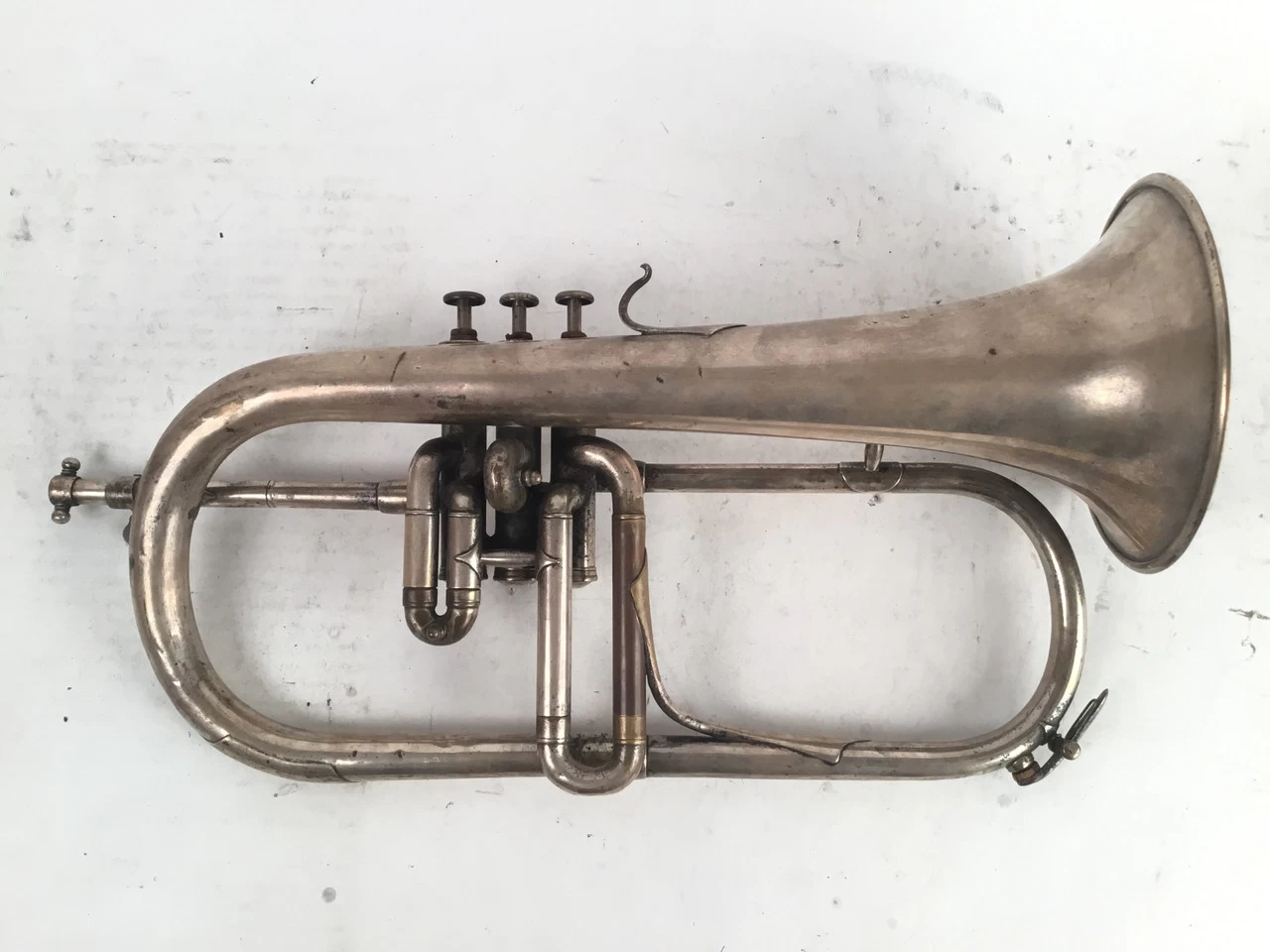 Used Besson Brevette Bb Flugelhorn (SN: 81159) 1 Used Besson Brevette Bb Flugelhorn (SN: 81159)